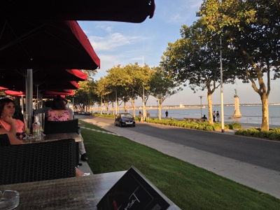 A restaurant in St. Nazaire