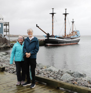 Ann and Simon in front of the replica of Hector